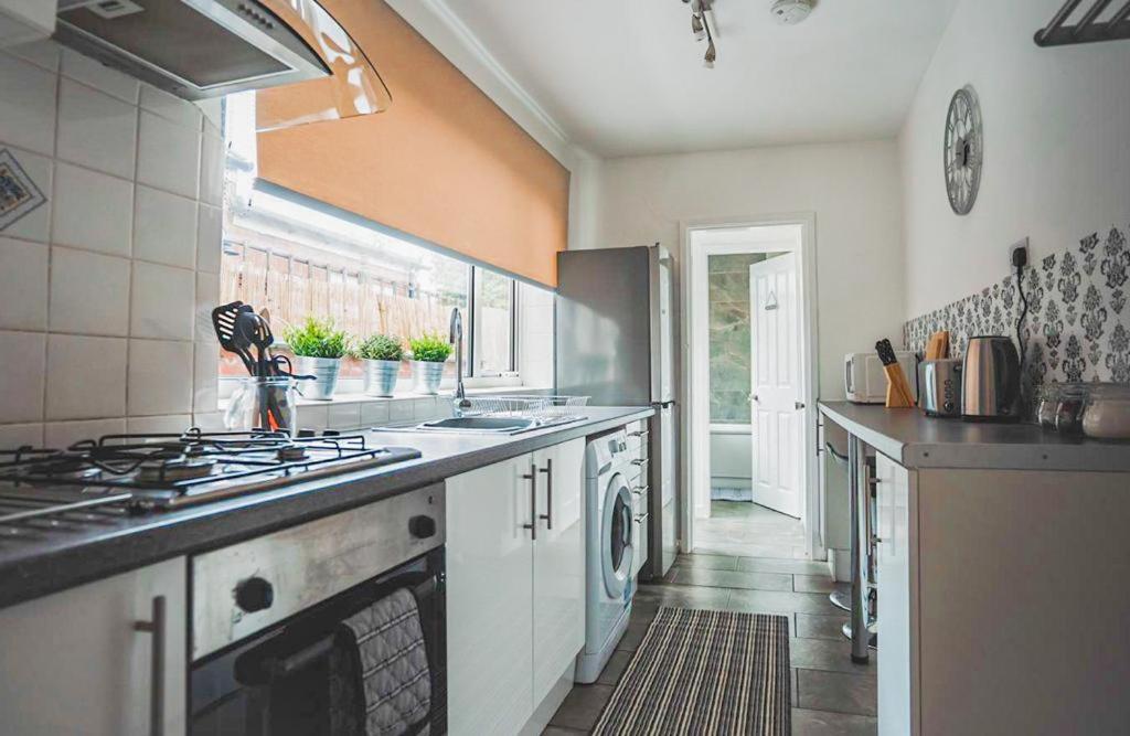 Cosy Affordable Digs Near Coventry City Centre Sleeps5 With Free Parking מראה חיצוני תמונה